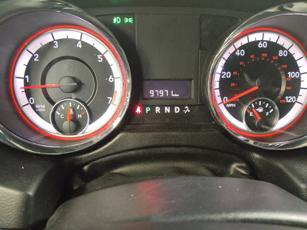 Used 2017 Dodge Grand Caravan SXT image 23