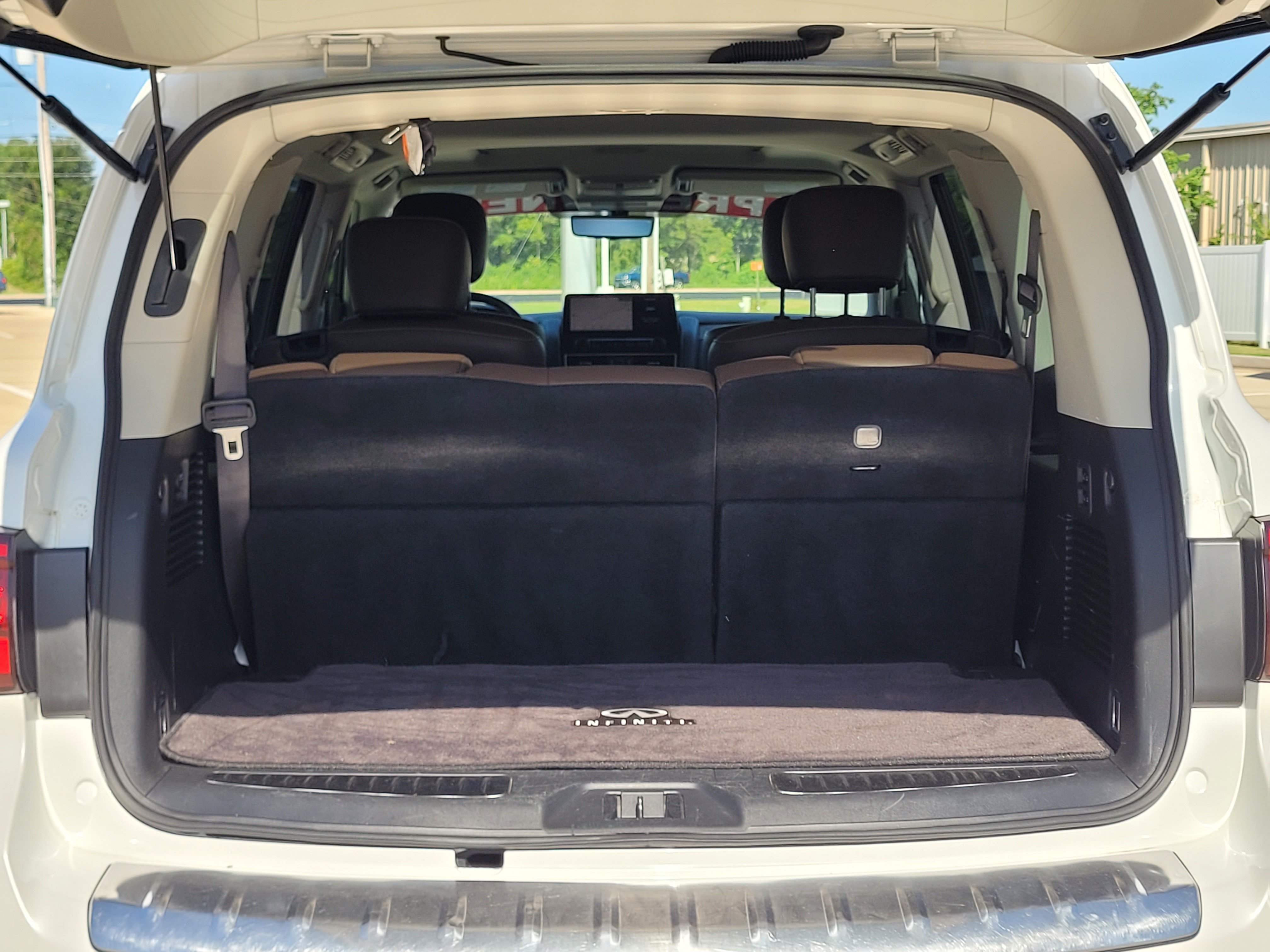 Used 2022 INFINITI QX80 Premium Select w/ Cargo Package RWD image 9