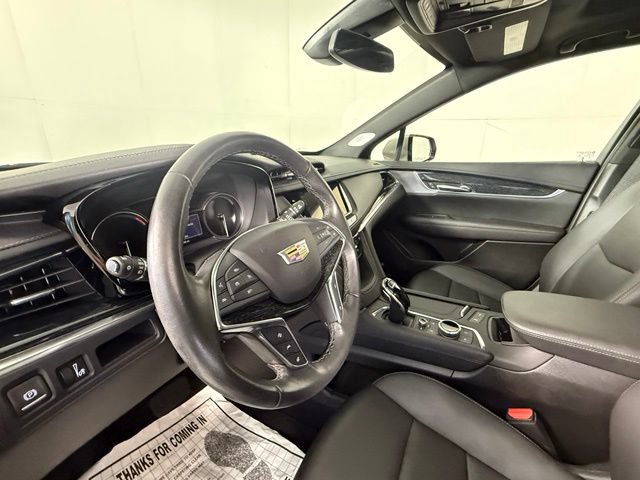 Used 2023 Cadillac XT5 Premium Luxury w/ LPO, Floor Liner Package AWD/4WD image 6