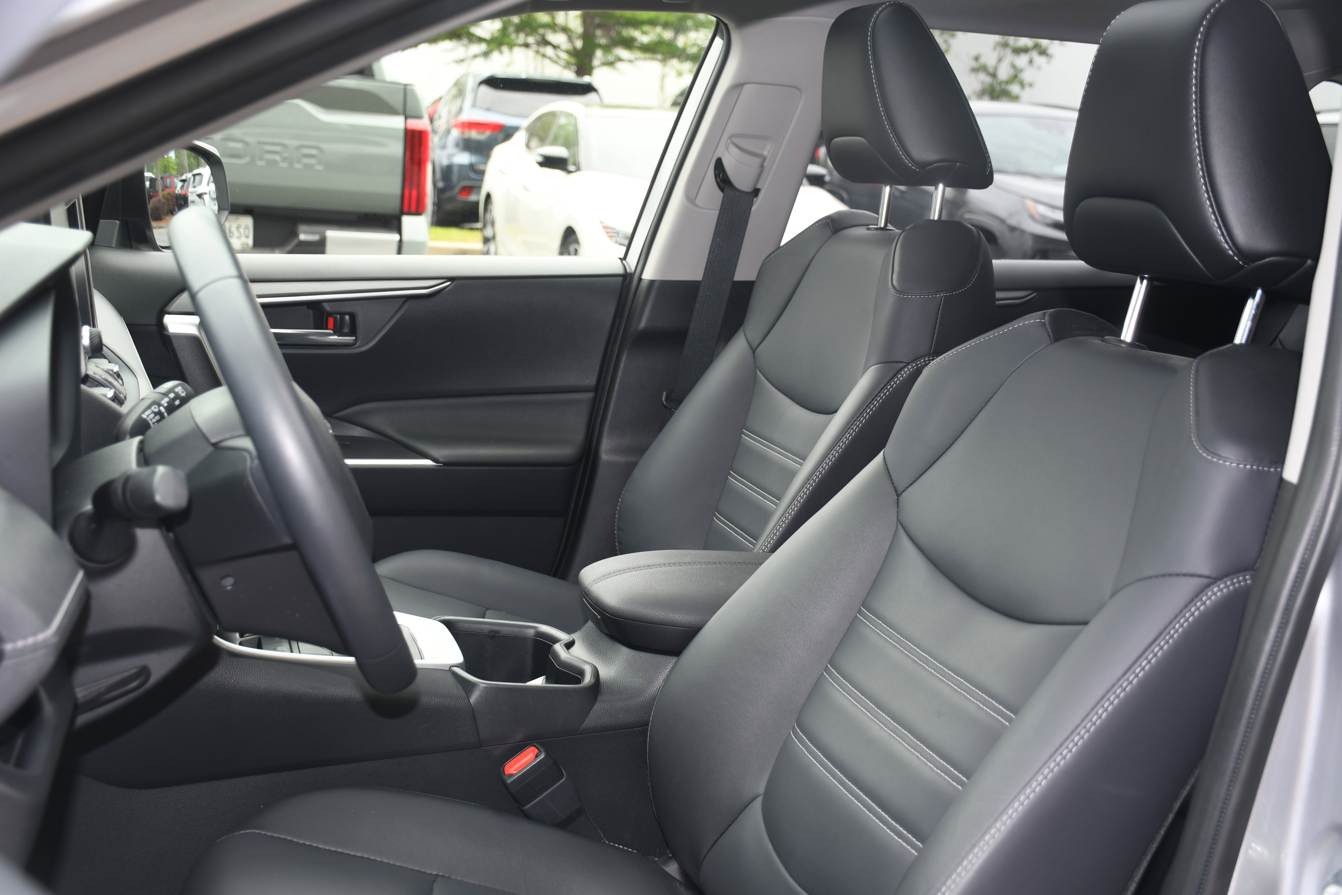 Certified 2023 Toyota RAV4 XLE Premium AWD/4WD image 13