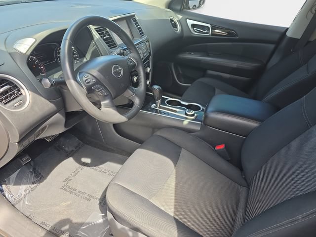 Used 2018 Nissan Pathfinder SV AWD/4WD image 19
