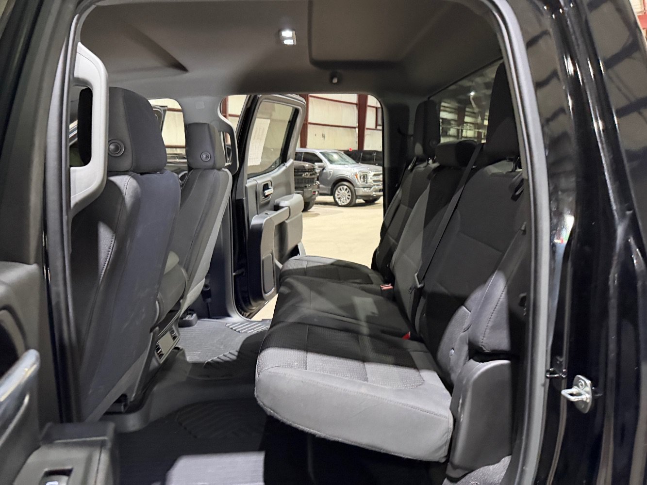 Used 2020 Chevrolet Silverado 1500 Custom Trail Boss w/ Custom Convenience Package AWD/4WD image 17