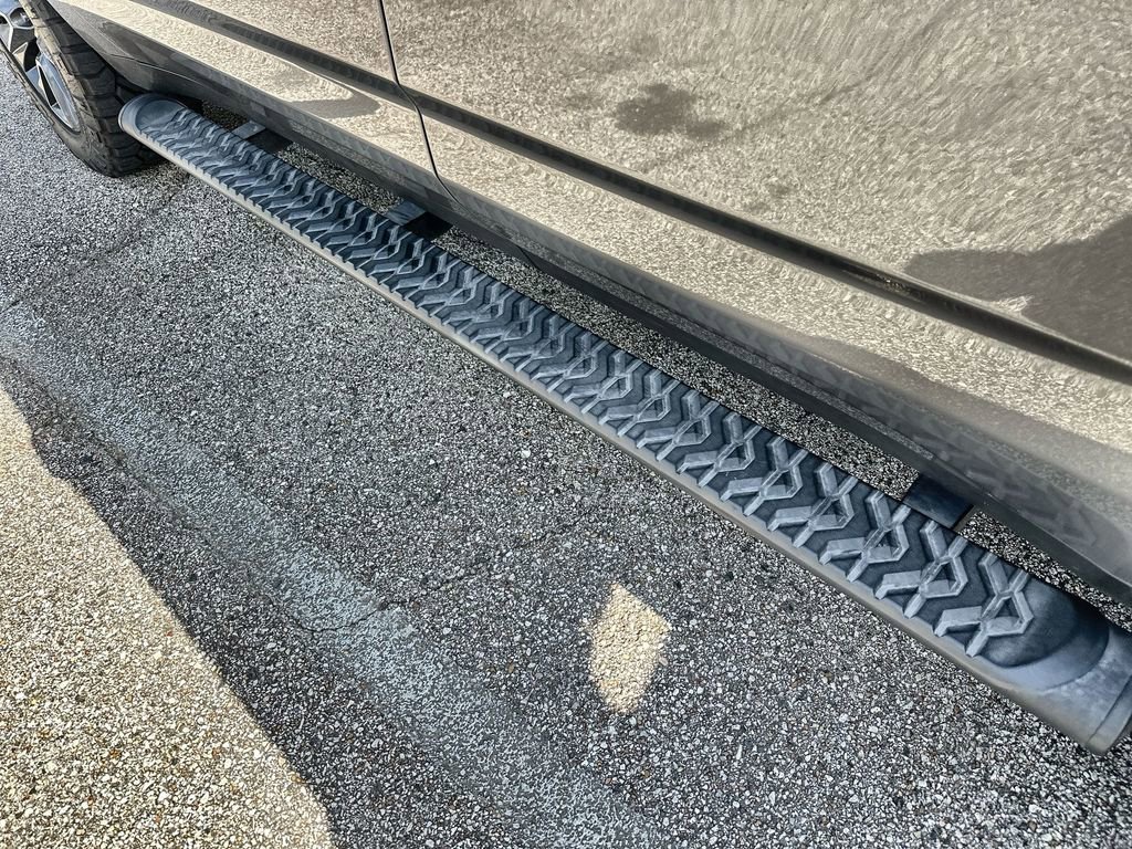 Used 2021 Chevrolet Tahoe Z71 w/ Rear Media and Nav Package image 11