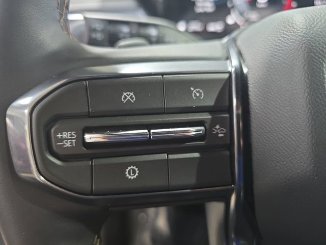 Used 2024 GMC Acadia AT4 w/ Luxury Package AWD/4WD image 22