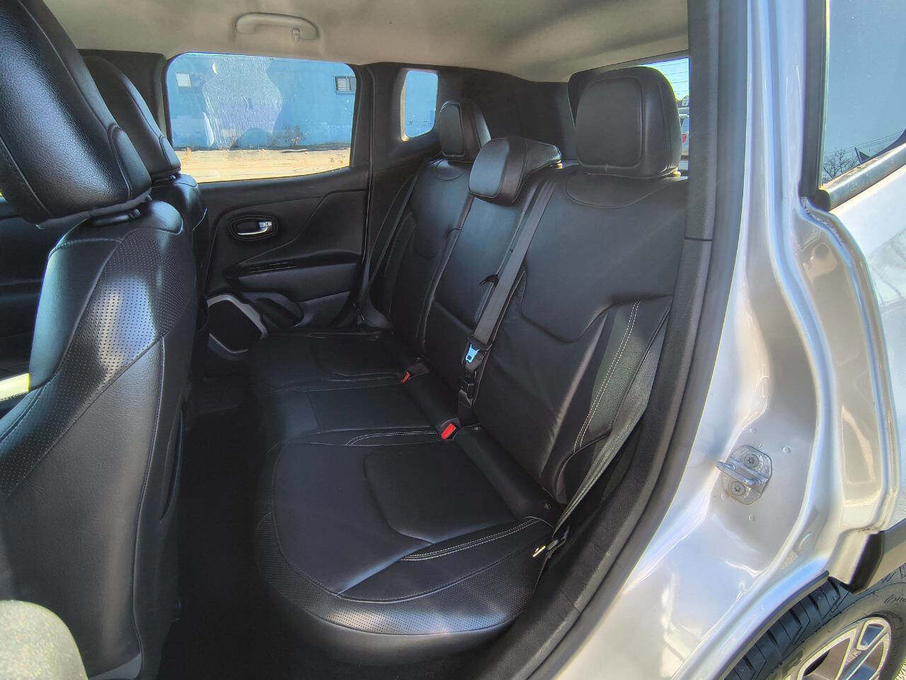 Used 2015 Jeep Renegade Limited w/ Safety & Security Group I image 20