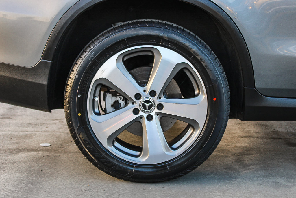 Used 2019 Mercedes-Benz GLC 300 image 12