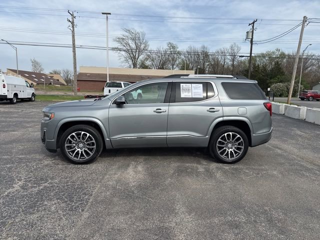 Used 2023 GMC Acadia Denali w/ Denali Ultimate Package FWD image 2