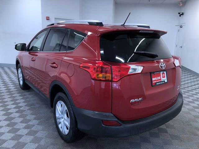 Used 2015 Toyota RAV4 LE image 13