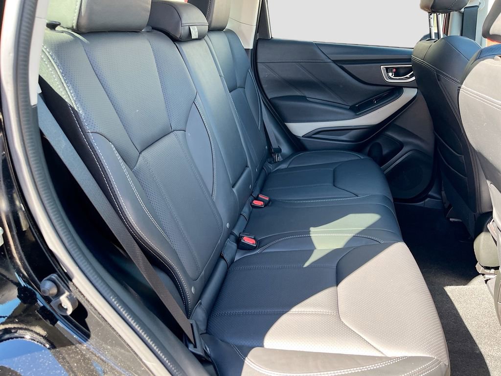 Used 2023 Subaru Forester Limited image 28