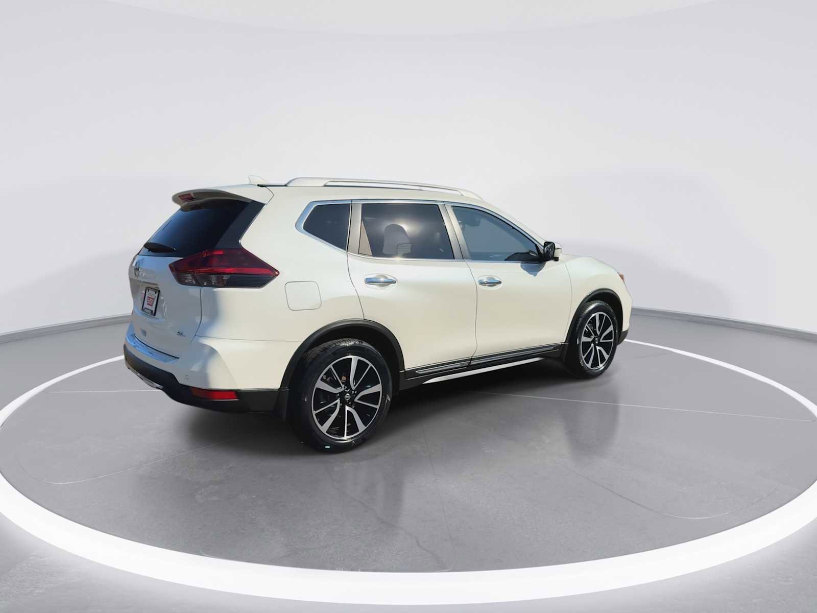 Used 2020 Nissan Rogue SL w/ Premium Package image 8