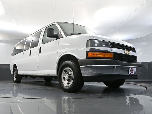 Used 2017 Chevrolet Express 3500 LT w/ LT Preferred Equipment Group image 47