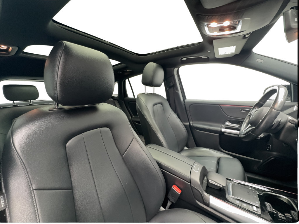 Used 2022 Mercedes-Benz GLA 250 4MATIC w/ Premium Package Lite image 30