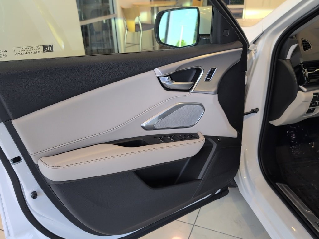 New 2025 Acura RDX w/ Technology Package image 8