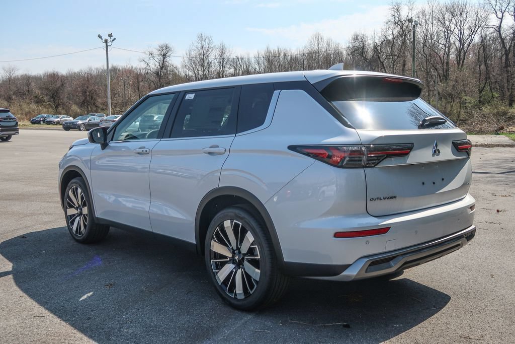 New 2026 Mitsubishi Outlander SE AWD/4WD image 13