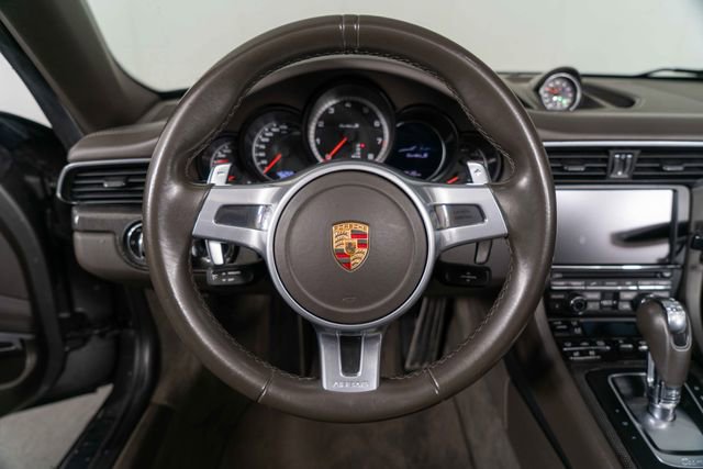 Used 2015 Porsche 911 Turbo S w/ High-end Infotainment Package AWD/4WD image 18