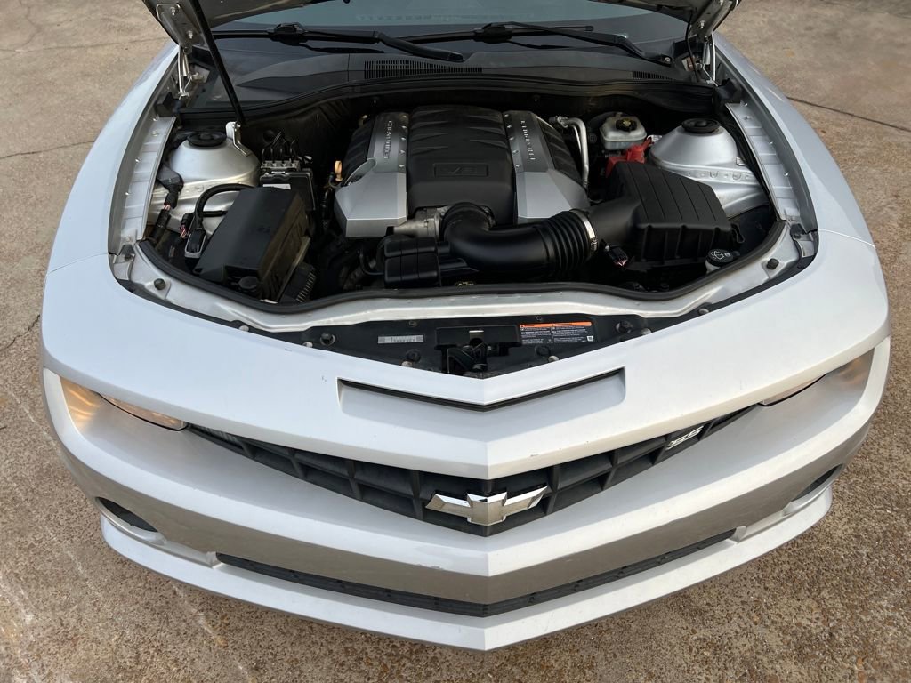 Used 2010 Chevrolet Camaro SS w/ RS Package image 16