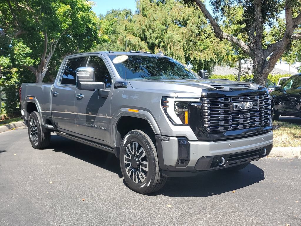 Certified 2025 GMC Sierra 2500 Denali Ultimate AWD/4WD image 7