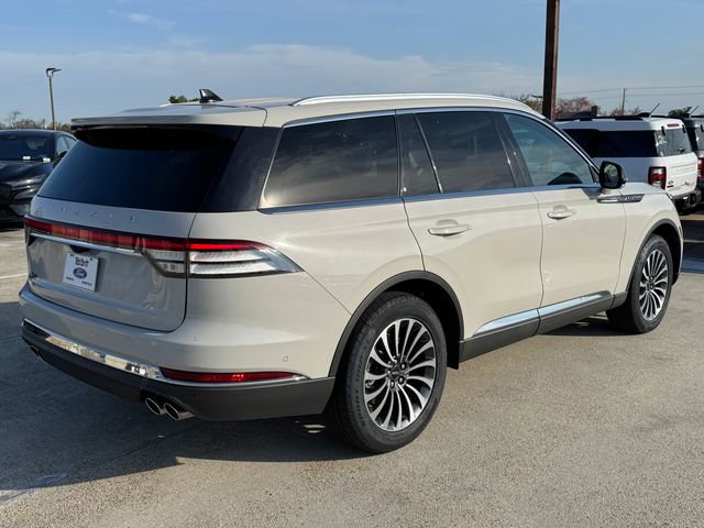 Used 2022 Lincoln Aviator Reserve w/ Equipment Group 201A image 8