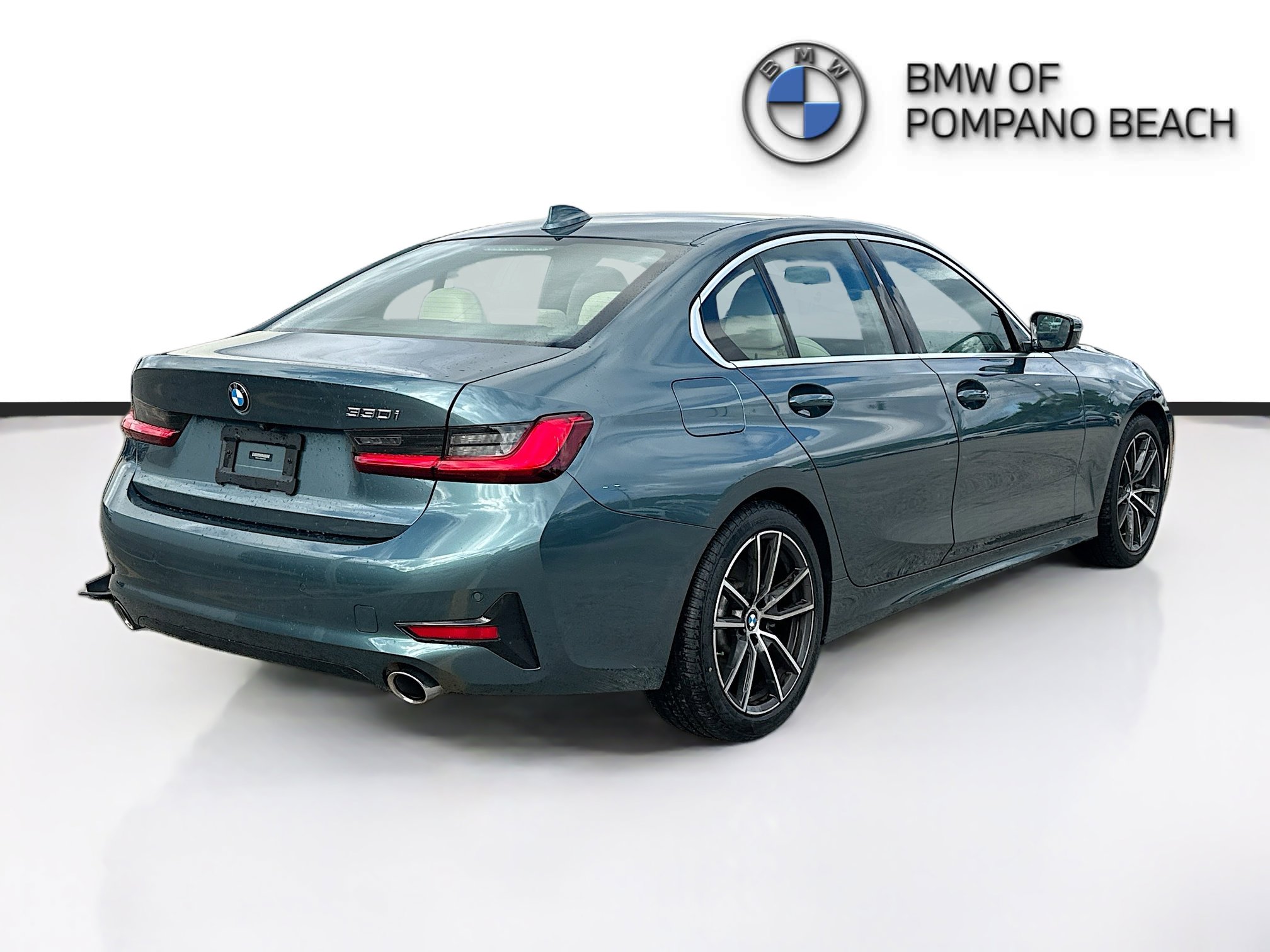 Used 2021 BMW 330i Sedan w/ Premium Package image 7