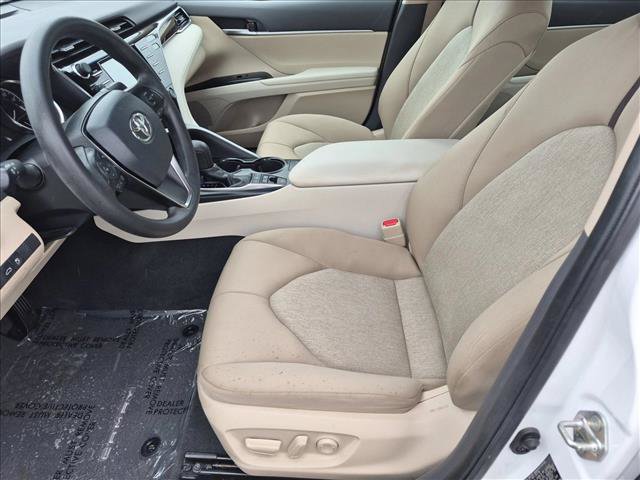 Used 2018 Toyota Camry LE FWD image 15