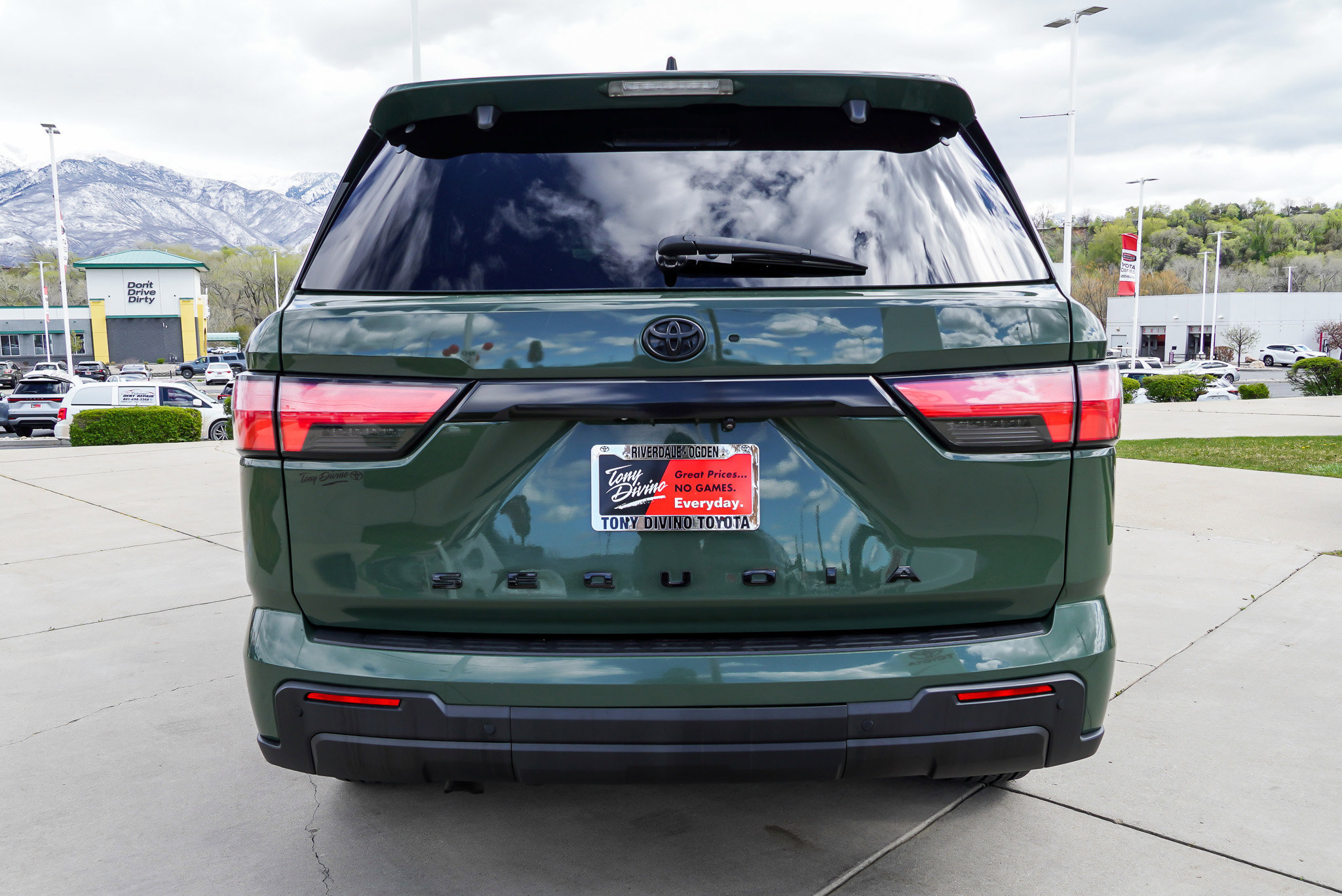 Certified 2023 Toyota Sequoia SR5 image 7