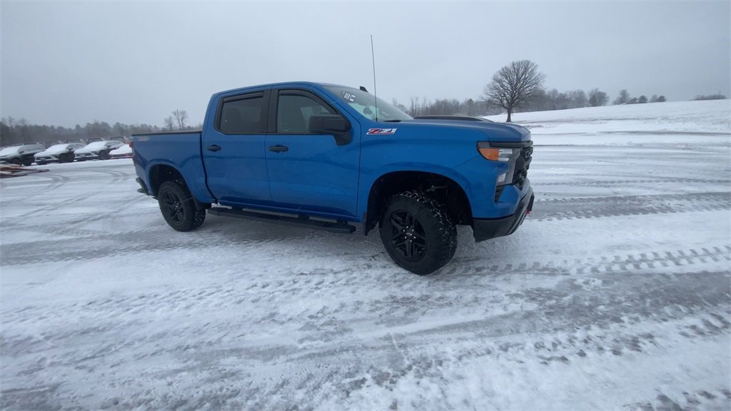 Used 2023 Chevrolet Silverado 1500 Custom Trail Boss image 2