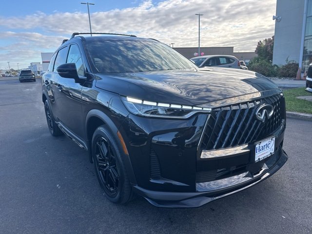 New 2026 INFINITI QX60 Luxe w/ Dark Cargo Package image 2