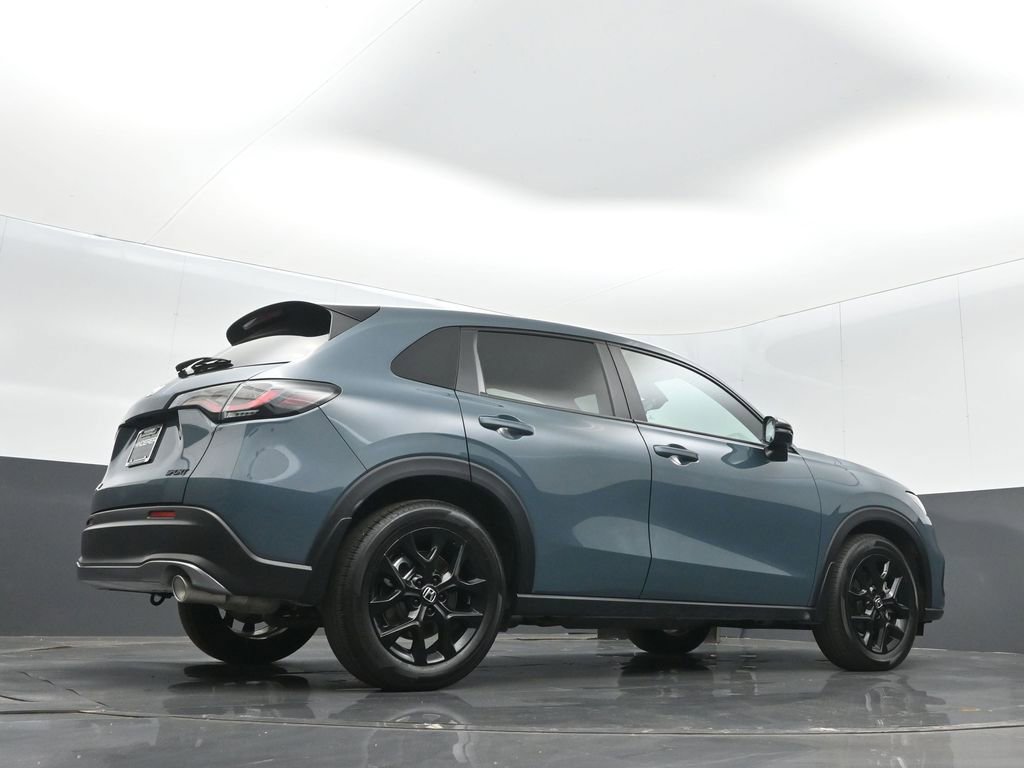 Certified 2025 Honda HR-V Sport image 23