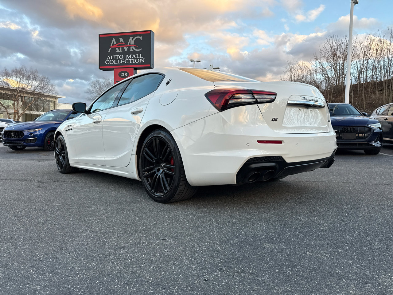 Used 2022 Maserati Ghibli Modena Q4 image 4