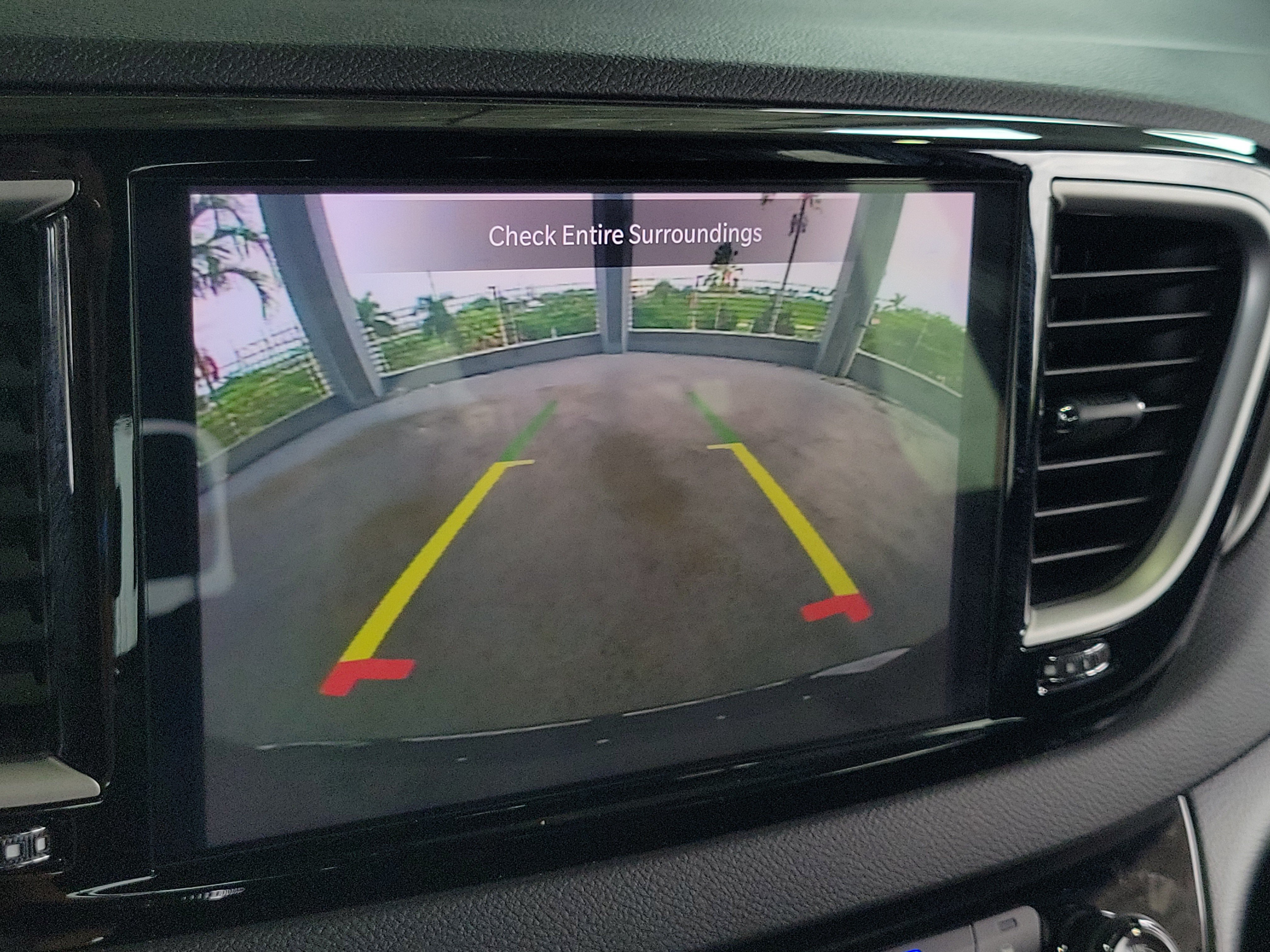Certified 2025 Chrysler Pacifica Select FWD image 28
