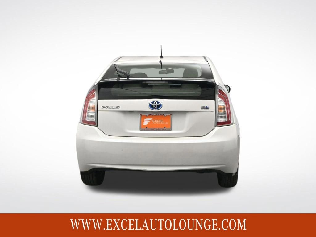 Used 2014 Toyota Prius Two image 5