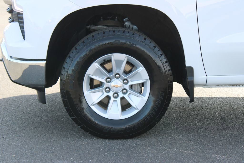 Used 2025 Chevrolet Silverado 1500 LT w/ Work Truck Package AWD/4WD image 18