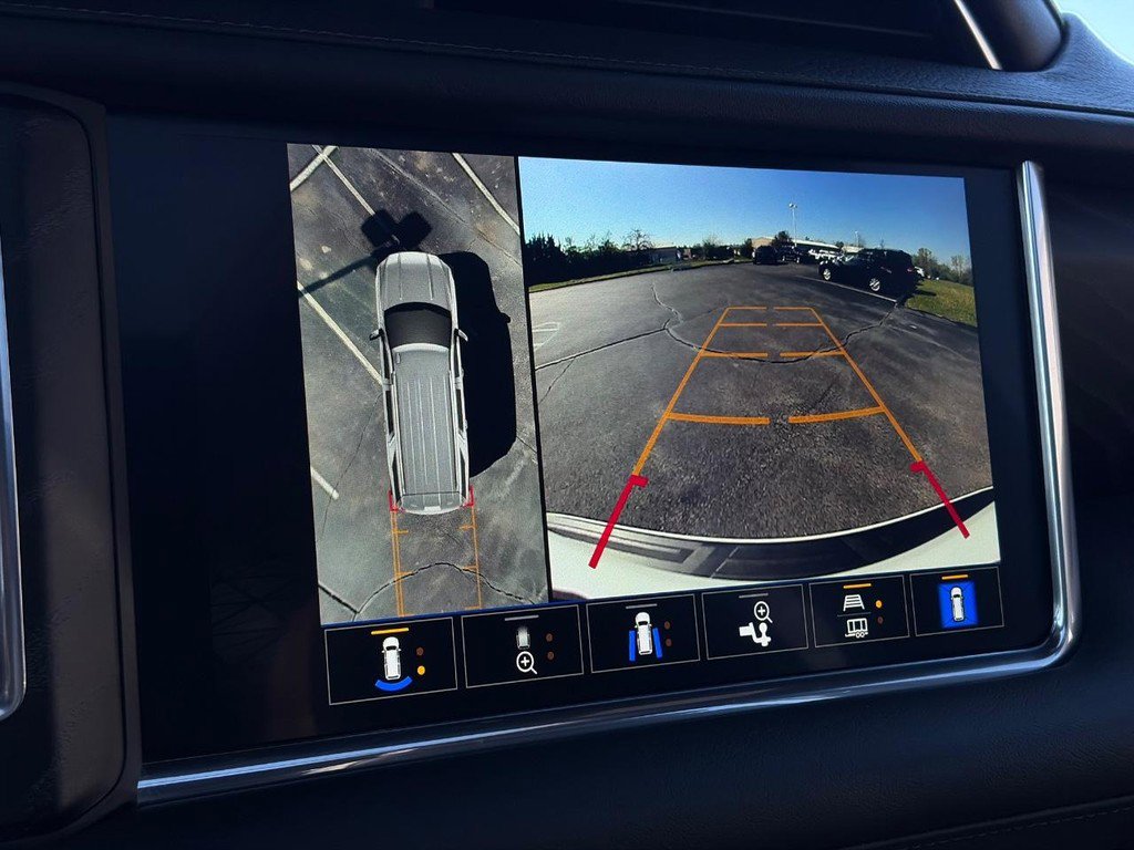 Used 2023 GMC Yukon Denali w/ LPO, Floor Liner Package image 28