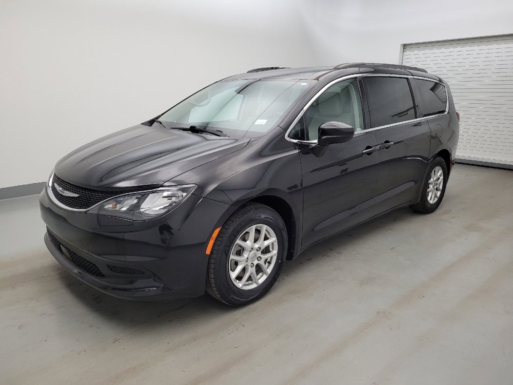 Used 2021 Chrysler Voyager Lxi FWD image 2