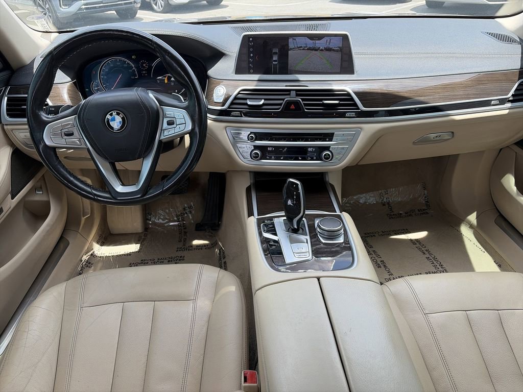 Used 2018 BMW 740i RWD image 16