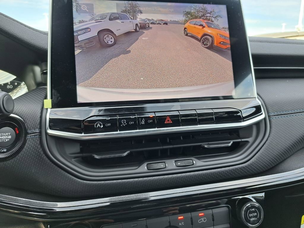 New 2026 Jeep Compass Latitude image 12