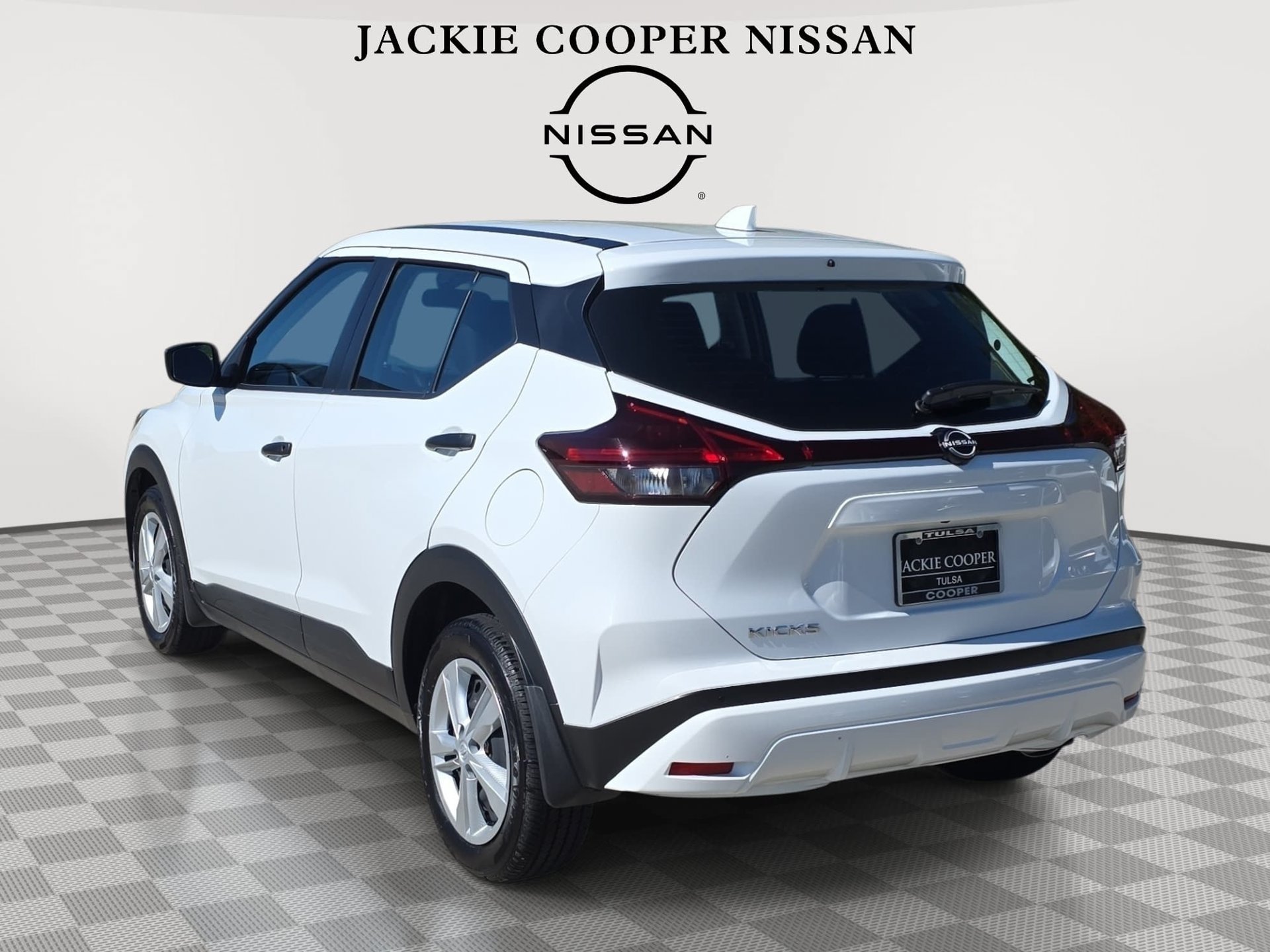 Certified 2025 Nissan Kicks Play S FWD image 7