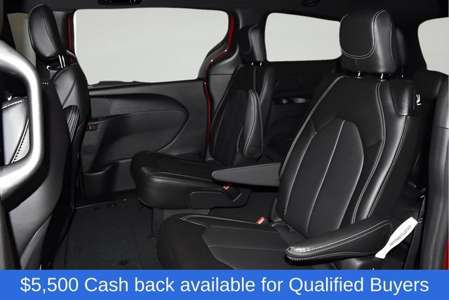 New 2026 Chrysler Pacifica Select w/ S Appearance Package FWD image 28