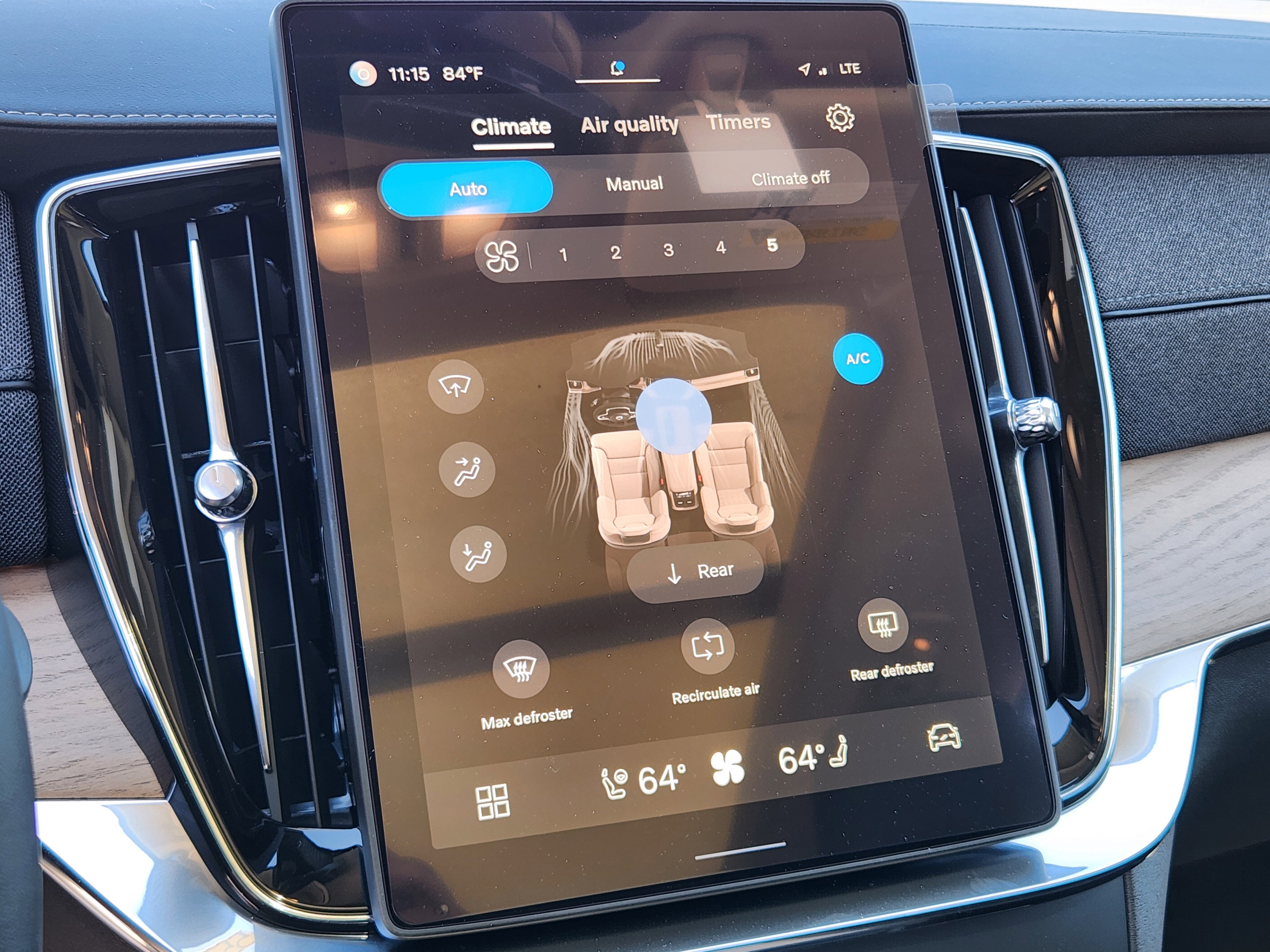 New 2025 Volvo XC90 T8 Plus w/ Protection Package image 28