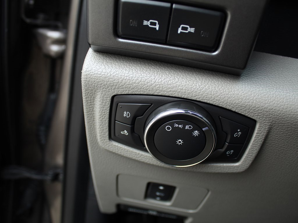 Used 2021 Ford F250 XLT w/ XLT Premium Package image 25