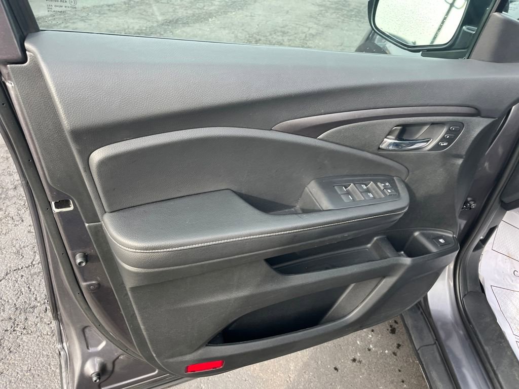 Used 2025 Honda Ridgeline RTL image 19