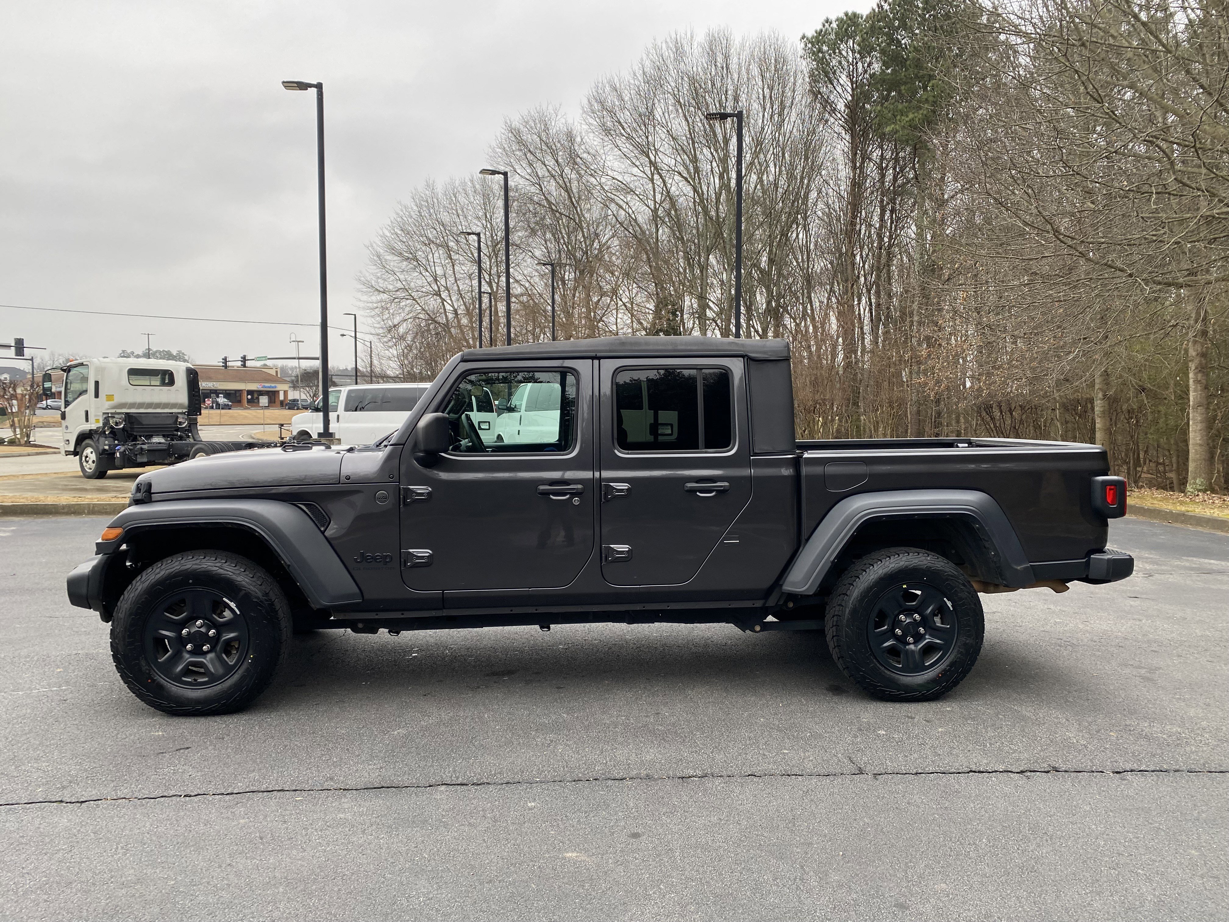 Used 2022 Jeep Gladiator Sport image 6