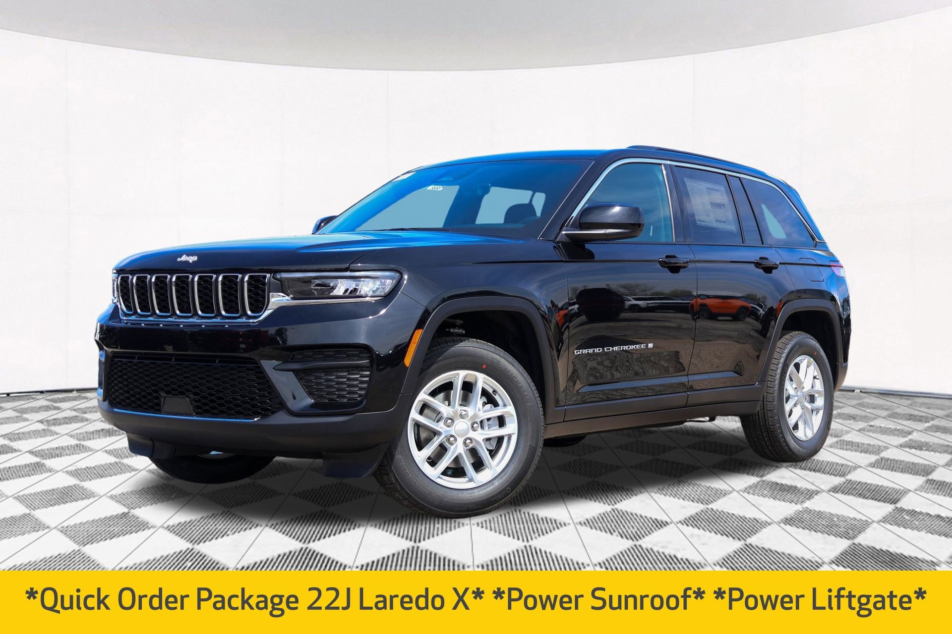 New 2026 Jeep Grand Cherokee Laredo X AWD/4WD image 2