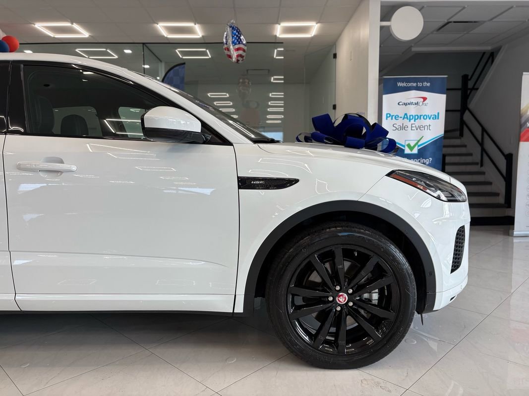 Used 2020 Jaguar E-PACE R-Dynamic HSE image 9