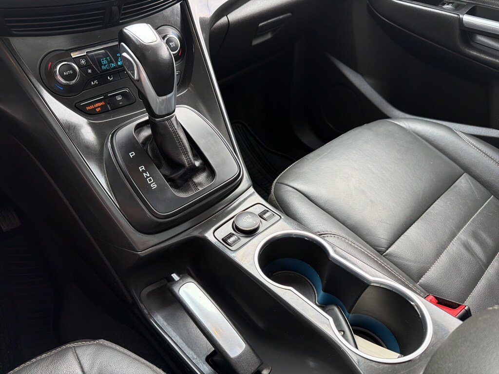 Used 2015 Ford Escape Titanium w/ Canadian Touring Package AWD/4WD image 33