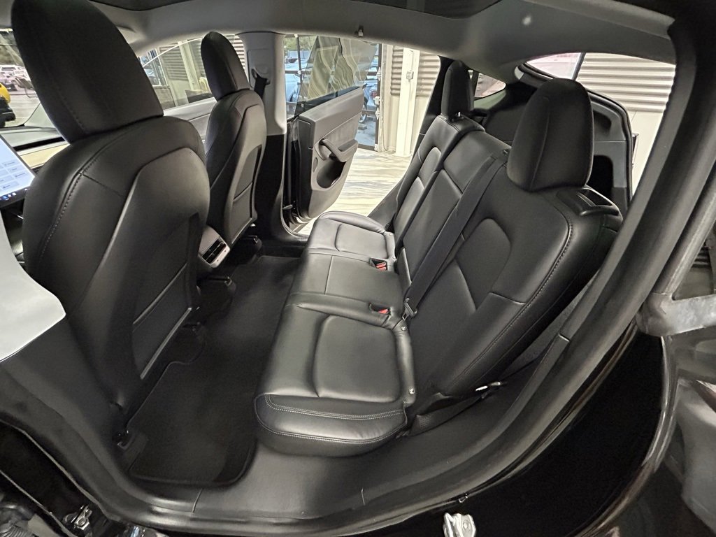 Used 2020 Tesla Model Y Long Range image 45