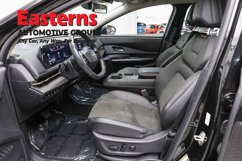 Used 2023 Nissan Ariya FWD image 13