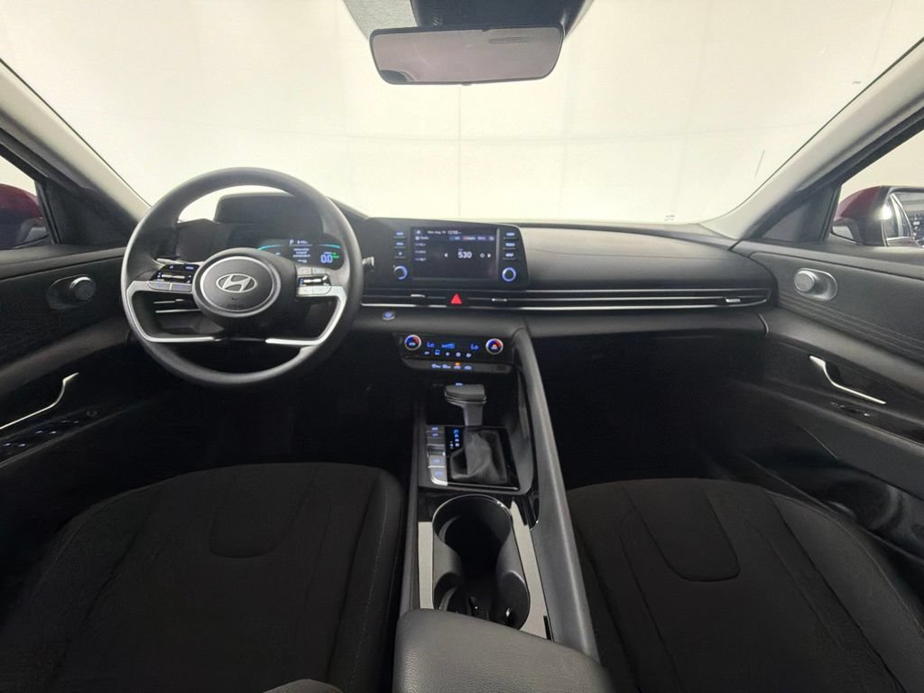 New 2025 Hyundai Elantra Hybrid FWD image 21