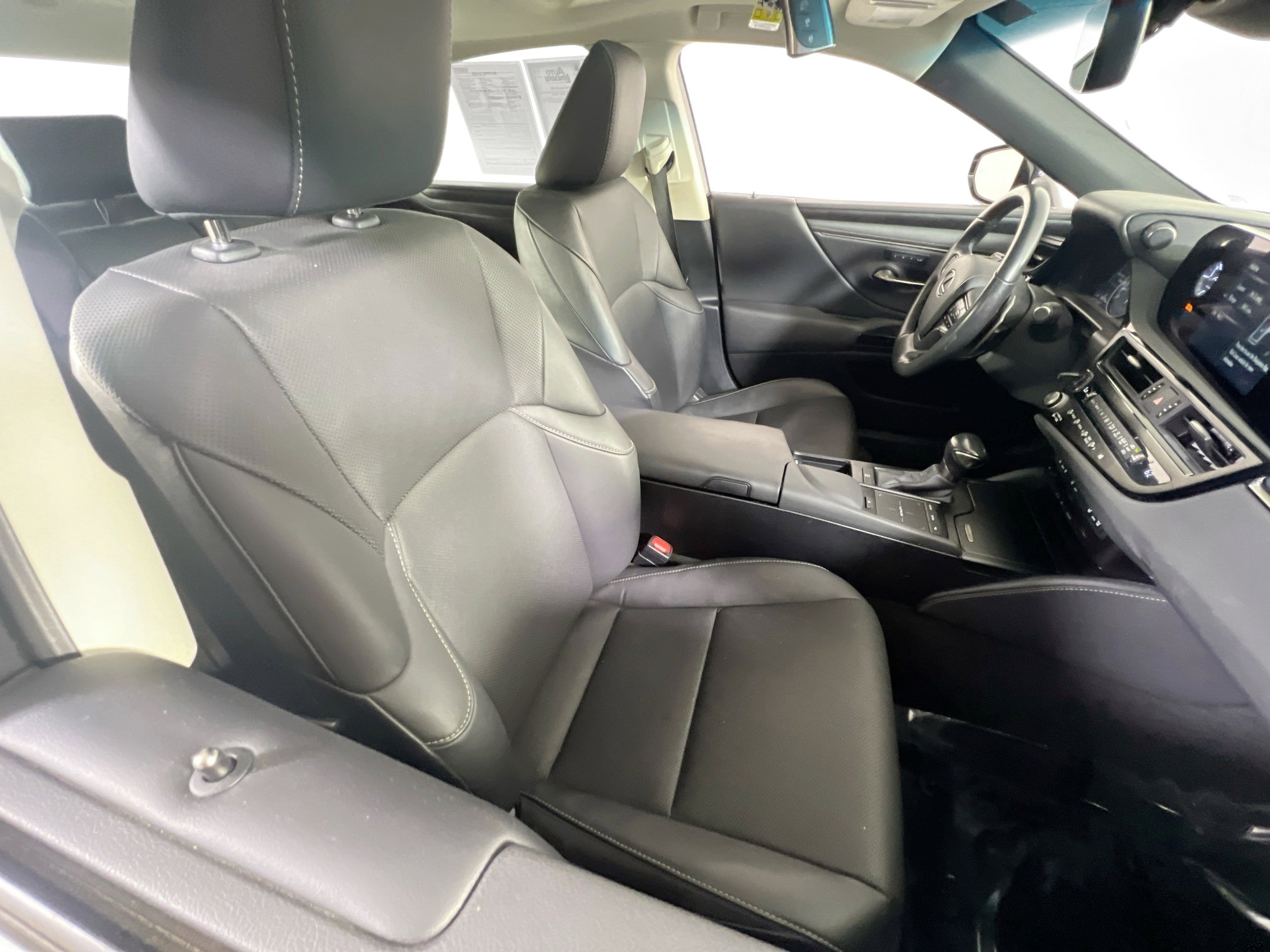 Used 2022 Lexus ES 350 w/ Premium Package image 27