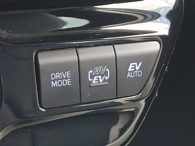 Used 2021 Toyota Prius Prime Limited w/ Carpet Mat Package (TMS) FWD image 16